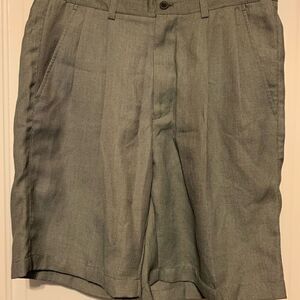 Michael Brandon Size 33 Black& White Checked Shorts NWT